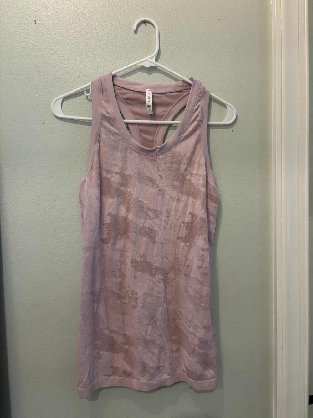 Athleta Momentum Seamless Tank Women’s Medium Pink Mauve Racerback Athletic HO20